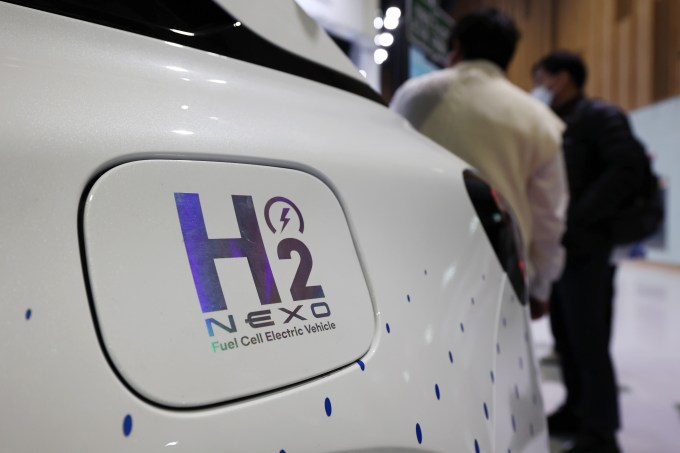 Chemical formula for hydrogen is displayed on a Hyundai fuel filler door.