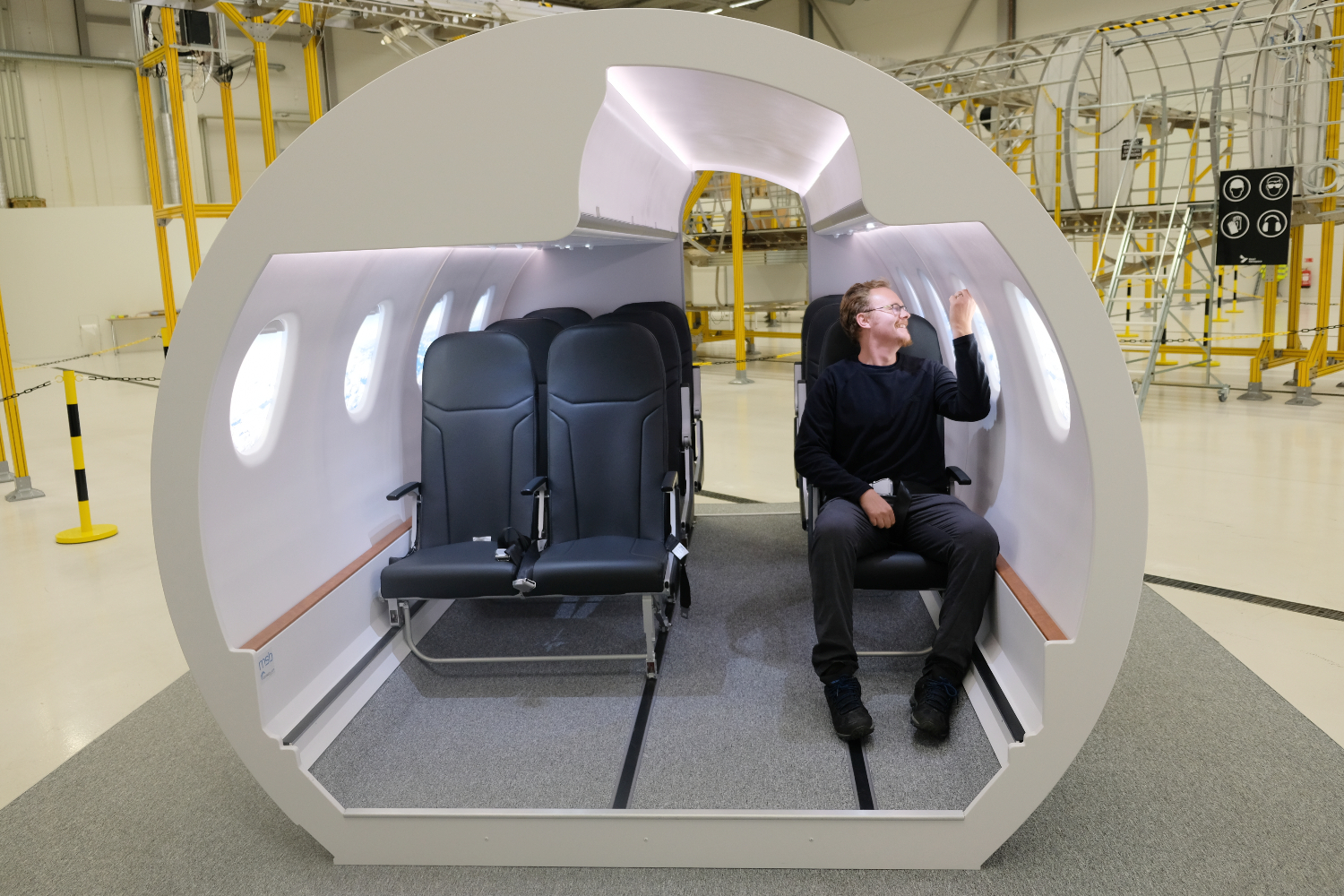 heart-aerospace-mock-up-interior