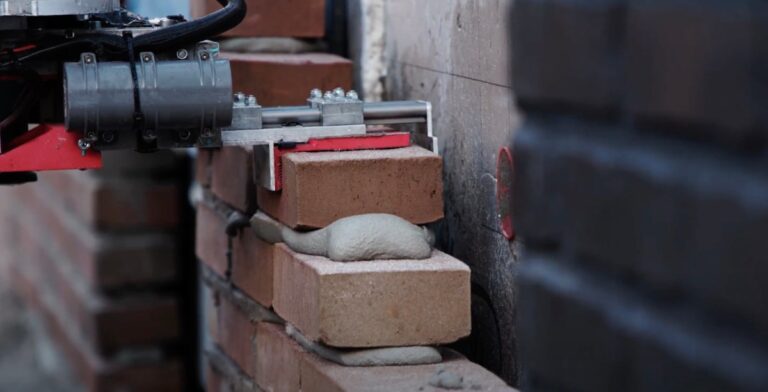 Dutch startup Monumental is using robots to lay bricks | TechCrunch